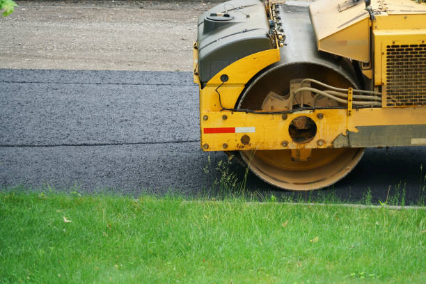 Best Professional Driveway Pavers  in North Puyallup, WA